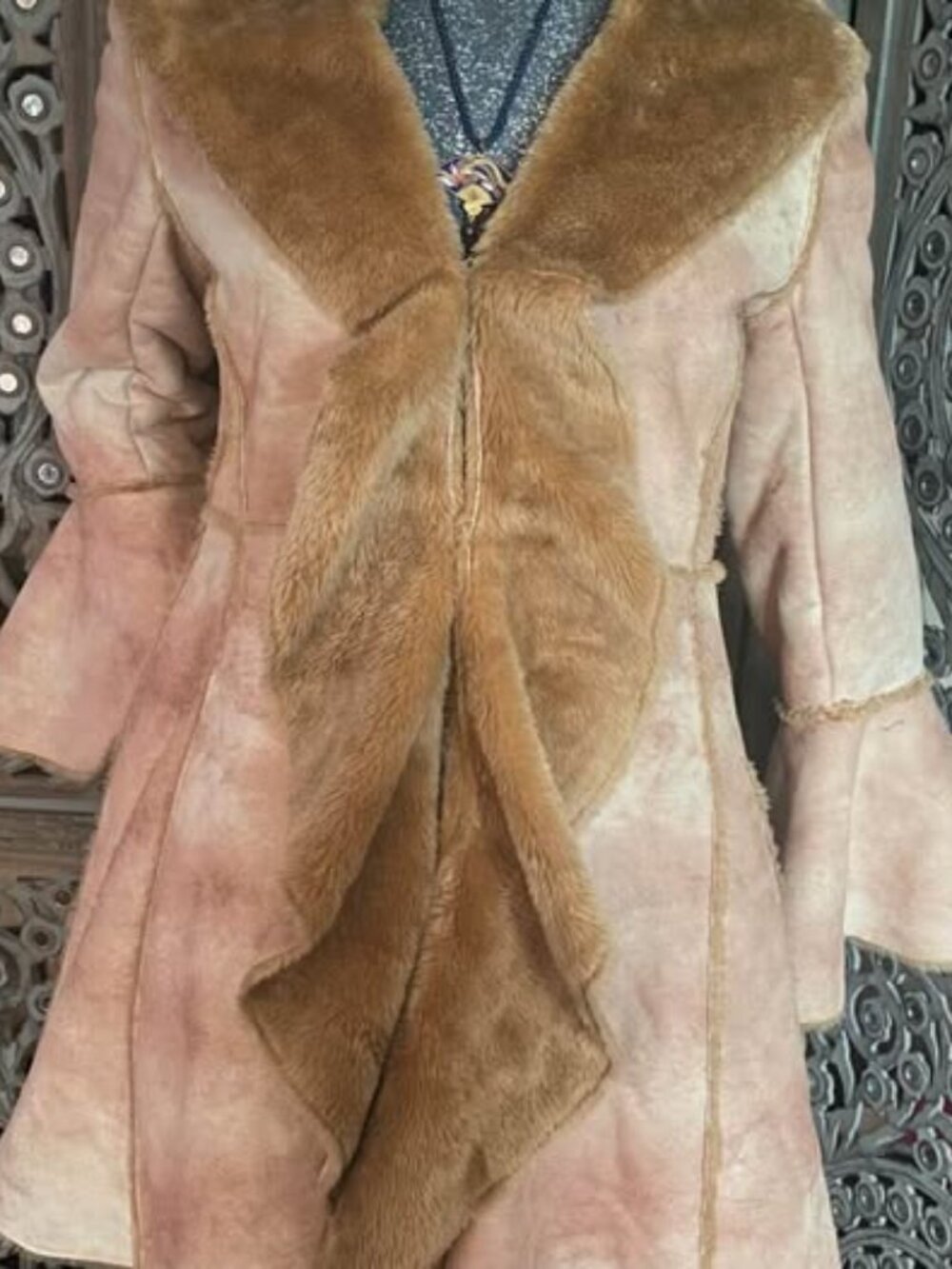 Faux Suede Waterfall Coat with Faux Fur Trim – Women’s Size 6